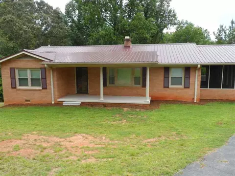 694 Pickett Post Rd, Walhalla, SC 29691 photo 2
