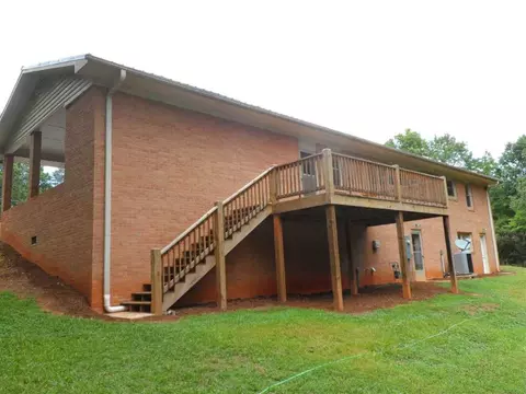 694 Pickett Post Rd, Walhalla, SC 29691 photo 4