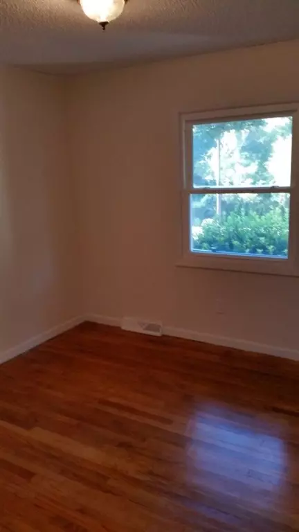 954 Crenshaw St, Pendleton, SC 29670 photo 7