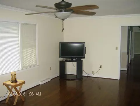 301 Crescent St, Easley, SC 29640 photo 12