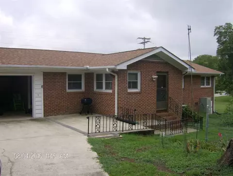 301 Crescent St, Easley, SC 29640 photo 4