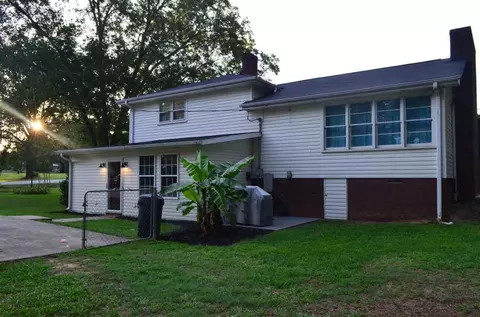 935 Anderson Dr, Williamston, SC 29697 photo 3