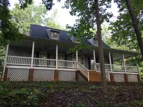 135 Hillandale Rd, Pendleton, SC 29670 photo 1