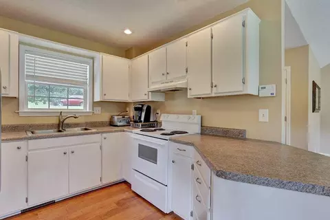 120 Logan Ln, Easley, SC 29640 photo 9