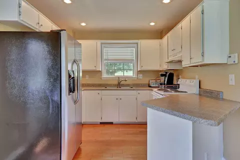 120 Logan Ln, Easley, SC 29640 photo 8