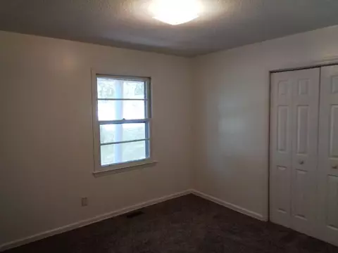13 E Glendale St, Honea Path, SC 29654 photo 9