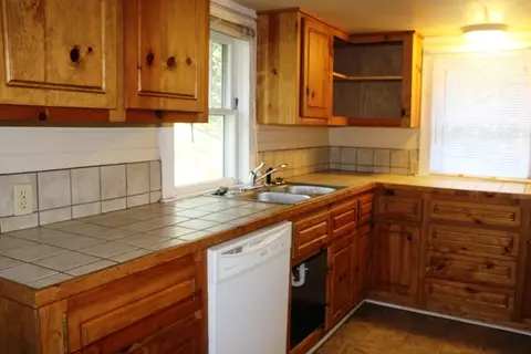 1210 N Catherine St, Walhalla, SC 29691 photo 8