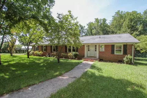 111 Coker Cir, Central, SC 29630 photo 1