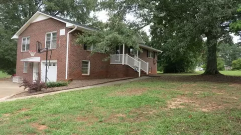504 Martin Rd, Anderson, SC 29626 photo 2
