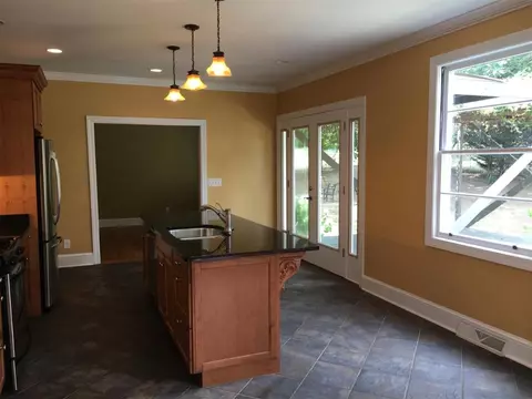 304 S Broad St, Pendleton, SC 29670 photo 16