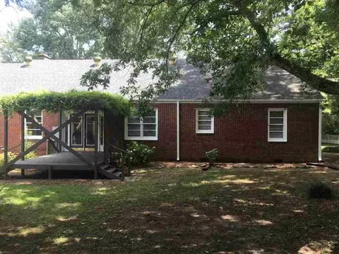 304 S Broad St, Pendleton, SC 29670 photo 5