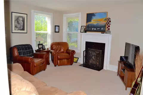 814 Greenville St, Pendleton, SC 29670 photo 4