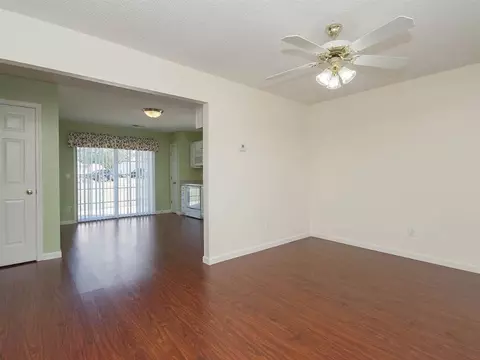 100 Rivers Edge Dr, Easley, SC 29642 photo 5