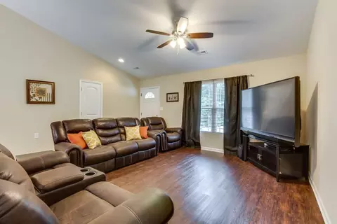 229 Oakvale Dr, Easley, SC 29640 photo 4