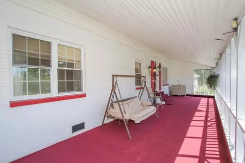 207 Crest Dr, Easley, SC 29640 photo 3