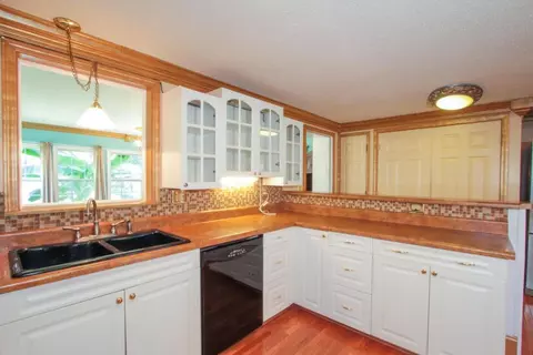 207 Crest Dr, Easley, SC 29640 photo 10