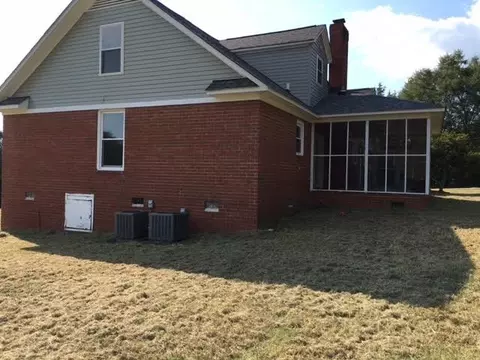 503 Horseshoe, Honea Path, SC 29654 photo 5