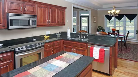 39 Lester Rd, Williamston, SC 29697 photo 8