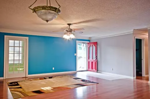 109 Agnes Ct, Easley, SC 29640 photo 4