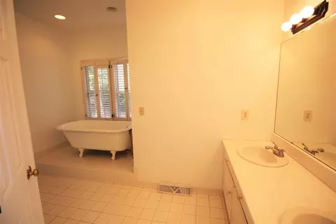 2411 Warriors Path, Anderson, SC 29621 photo 17