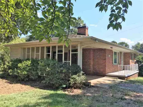 100 Dowling St, Easley, SC 29640 photo 1