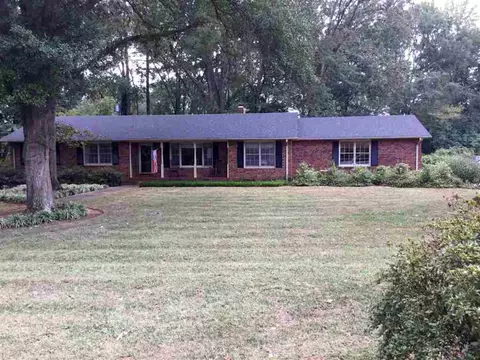 2010 Sheldon Dr, Anderson, SC 29621 photo 2