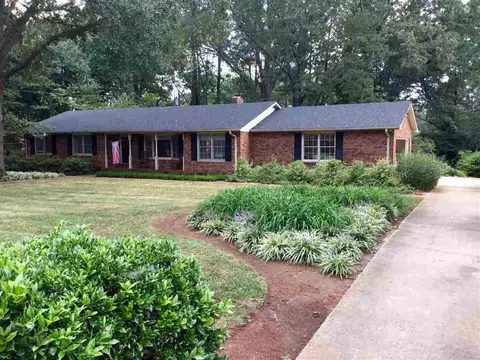 2010 Sheldon Dr, Anderson, SC 29621 photo 1