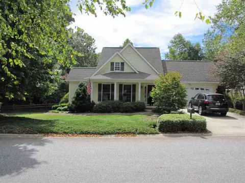 196 Grand Oak Cir, Pendleton, SC 29670 photo 2