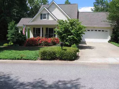 196 Grand Oak Cir, Pendleton, SC 29670 photo 1