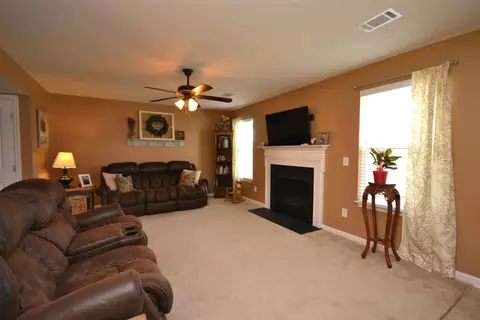112 Hamilton Ct, Easley, SC 29642 photo 5