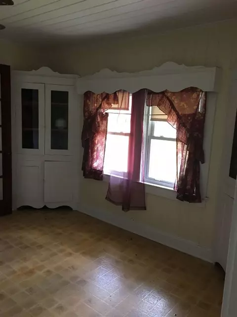 240 Coffee Rd, Walhalla, SC 29691 photo 3