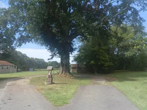 3615 Refuge Rd, Central, SC 29630 photo 2