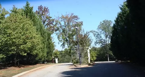 105 Mcscott, Easley, SC 29640 photo 3
