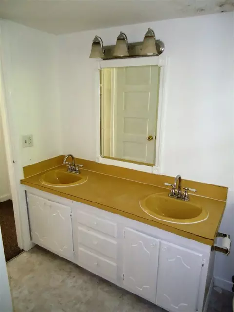 211 College St, Westminster, SC 29693 photo 8