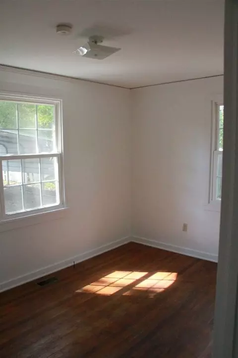 807 Bailey, Pendleton, SC 29670 photo 9