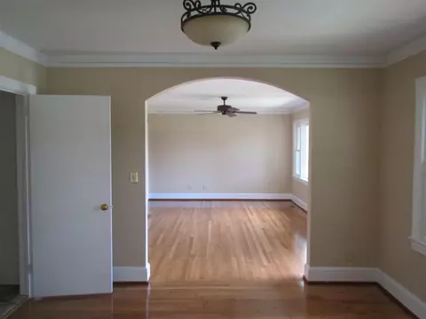 1607 E Calhoun, Anderson, SC 29621 photo 12
