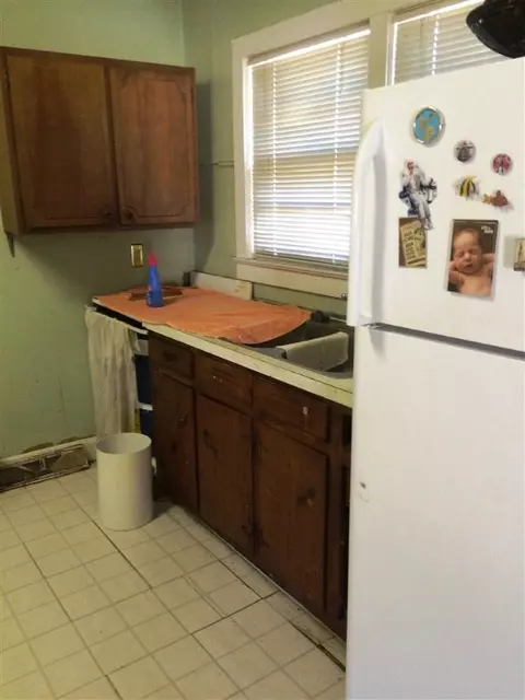 8 Smith St, Pelzer, SC 29669 photo 3