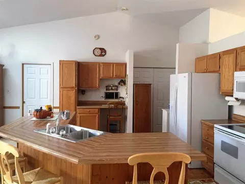 525 Odom, Easley, SC 29642 photo 6