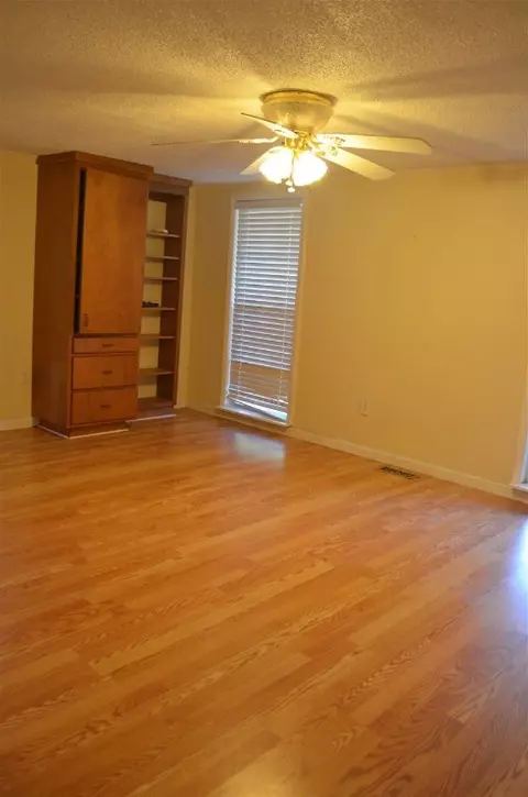 955 Pickett Post Rd, Walhalla, SC 29691 photo 10