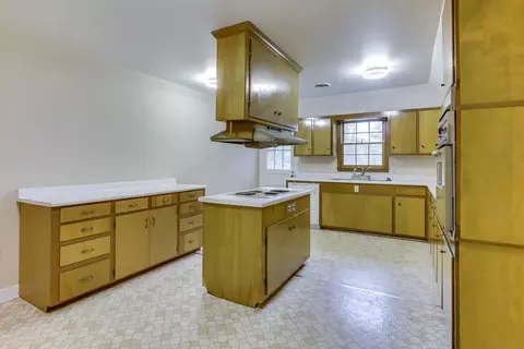 204 E 2nd Ave, Easley, SC 29640 photo 11