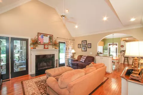 129 Bluestone Ct, Easley, SC 29642 photo 4
