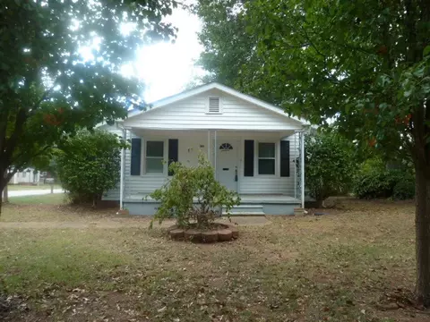 100 Summit St, Seneca, SC 29678 photo 2