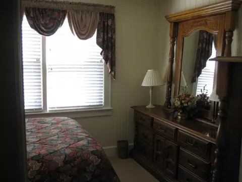 355 S Broad St, Pendleton, SC 29670 photo 18