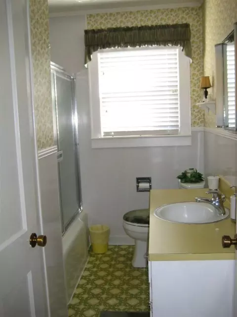 355 S Broad St, Pendleton, SC 29670 photo 21