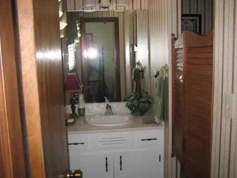 355 S Broad St, Pendleton, SC 29670 photo 25