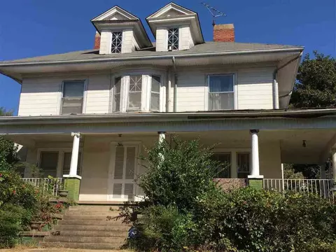2 Broad St, Williamston, SC 29697 photo 2