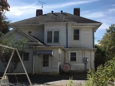 2 Broad St, Williamston, SC 29697 photo 8