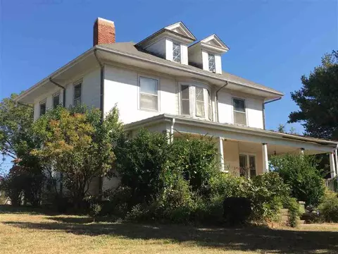 2 Broad St, Williamston, SC 29697 photo 1