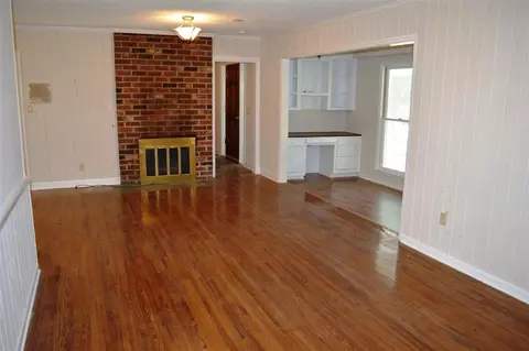 20 Edgewood Dr, Williamston, SC 29697 photo 3