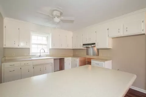103 Chanticleer Ct, Easley, SC 29642 photo 9